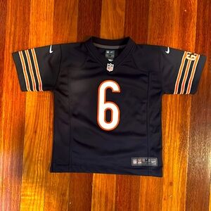 Excellent condition youth NFL jersey

#6 Jay Cutler